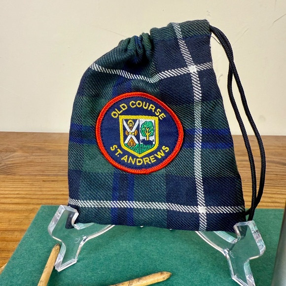 Golf Lover’s Bundle – St Andrews Flask, Augusta Book + Vintage Tees - Picture 7 of 15